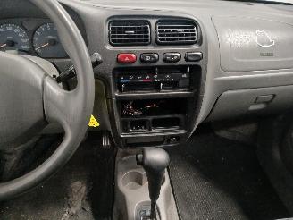 Suzuki Alto Alto (RF410) Hatchback 1.1 16V (F10D) [46kW]  (06-2002/12-2008) picture 18