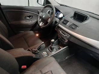 Renault Mégane Megane III Grandtour (KZ) Combi 5-drs 1.6 16V (K4M-858(K4M-R8)) [81kW]=
  (05-2009/08-2015) picture 9