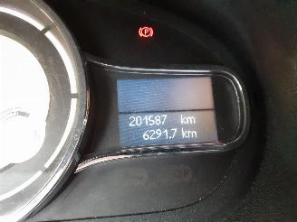 Renault Mégane Megane III Grandtour (KZ) Combi 5-drs 1.6 16V (K4M-858(K4M-R8)) [81kW]=
  (05-2009/08-2015) picture 2