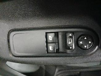 Citroën C3 C3 (SC) Hatchback 5-drs 1.6 HDi 92 (DV6DTED(9HP)) [68kW]  (11-2009/09-=
2016) picture 14