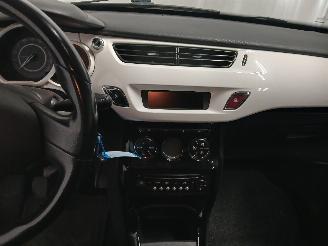 Citroën C3 C3 (SC) Hatchback 5-drs 1.6 HDi 92 (DV6DTED(9HP)) [68kW]  (11-2009/09-=
2016) picture 19