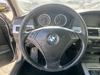BMW 5-serie 5 serie (E60) Sedan 525i 24V (M54-B25(256S5)) [141kW]  (09-2003/02-200=
5) picture 21