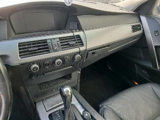 BMW 5-serie 5 serie (E60) Sedan 525i 24V (M54-B25(256S5)) [141kW]  (09-2003/02-200=
5) picture 18