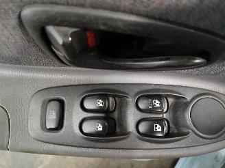 Hyundai Accent Accent Hatchback 1.3 12V (G4EA) [62kW]  (08-2002/11-2005) picture 14