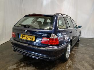 BMW 3-serie 3 serie Touring (E46/3) Combi 330i 24V (M54-B30(306S3)) [170kW]  (06-2=
000/09-2005) picture 4