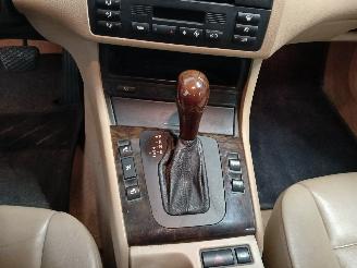 BMW 3-serie 3 serie Touring (E46/3) Combi 330i 24V (M54-B30(306S3)) [170kW]  (06-2=
000/09-2005) picture 18