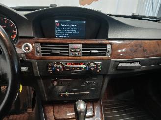 BMW 3-serie 3 serie (E90) Sedan 320i 16V (N46-B20C) [110kW]  (12-2004/08-2007) picture 17