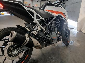 KTM 390 Duke  picture 25