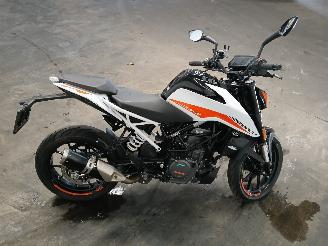 KTM 390 Duke  picture 6