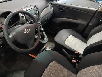 Hyundai I-10 i10 (F5) Hatchback 1.1i 12V (G4HG) [49kW]  (01-2008/12-2013) picture 12