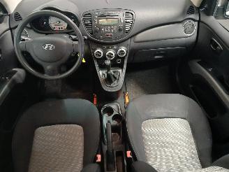 Hyundai I-10 i10 (F5) Hatchback 1.1i 12V (G4HG) [49kW]  (01-2008/12-2013) picture 11