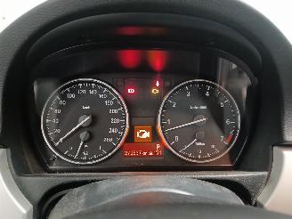 BMW 3-serie 3 serie (E90) Sedan 318i 16V (N43-B20A) [105kW]  (09-2007/10-2011) picture 21