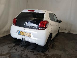 Peugeot 108 108 Hatchback 1.0 12V (1KRFE(CFB)) [51kW]  (05-2014/...) picture 5