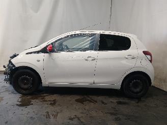 Peugeot 108 108 Hatchback 1.0 12V (1KRFE(CFB)) [51kW]  (05-2014/...) picture 4
