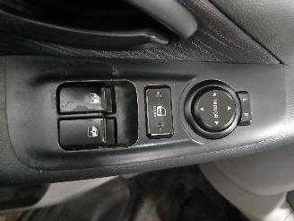 Hyundai H-300 H-300 Van 2.5 CRDi (D4CB) [125kW]  (02-2008/...) picture 12
