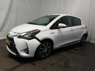 Toyota Yaris Yaris III (P13) Hatchback 1.5 16V Hybrid (1NZ-FXE) [74kW]  (04-2015/09=
-2020) picture 3