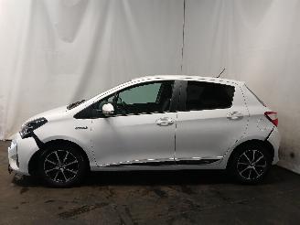 Toyota Yaris Yaris III (P13) Hatchback 1.5 16V Hybrid (1NZ-FXE) [74kW]  (04-2015/09=
-2020) picture 4
