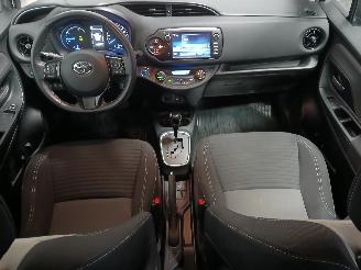 Toyota Yaris Yaris III (P13) Hatchback 1.5 16V Hybrid (1NZ-FXE) [74kW]  (04-2015/09=
-2020) picture 11