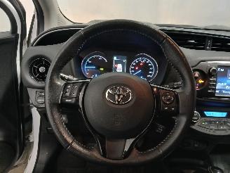Toyota Yaris Yaris III (P13) Hatchback 1.5 16V Hybrid (1NZ-FXE) [74kW]  (04-2015/09=
-2020) picture 19