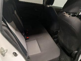 Toyota Yaris Yaris III (P13) Hatchback 1.5 16V Hybrid (1NZ-FXE) [74kW]  (04-2015/09=
-2020) picture 10