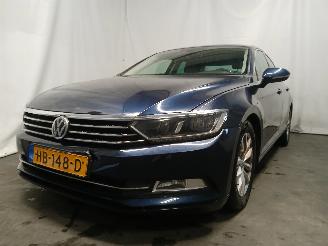 Schadeauto Volkswagen Passat Passat (3G2) Sedan 1.6 TDI 16V (DCXA) [88kW]  (08-2014/11-2020) 2015/9