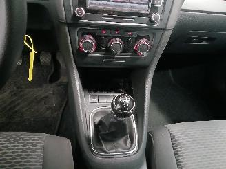 Volkswagen Golf Golf VI (5K1) Hatchback 2.0 TDI 16V (CBDC) [81kW]  (10-2008/11-2012) picture 18
