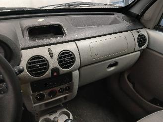 Renault Kangoo Kangoo (KC) MPV 1.2 16V (D4F-712(D4F-B7)) [55kW]  (06-2001/01-2008) picture 17