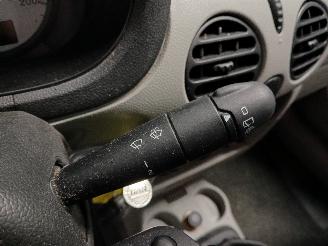 Renault Kangoo Kangoo (KC) MPV 1.2 16V (D4F-712(D4F-B7)) [55kW]  (06-2001/01-2008) picture 16