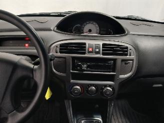 Hyundai Matrix Matrix Hatchback 1.6 16V (G4ED) [76kW]  (06-2001/04-2010) picture 16