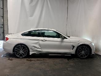 BMW 4-serie 4 serie (F32) Coupé 440i 3.0 TwinPower Turbo 24V (B58-B30A) [240kW] =
 (03-2016/10-2020) picture 7