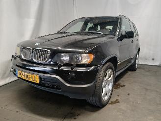 Avarii autoturisme BMW X5 X5 (E53) SUV 4.4 V8 32V (M62-B44(448S2)) [210kW]  (01-2000/09-2003) 2001/6