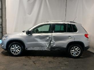 Volkswagen Tiguan Tiguan (5N1/2) SUV 2.0 TDI 16V 4Motion (CBAA) [100kW]  (11-2007/07-201=
8) picture 4