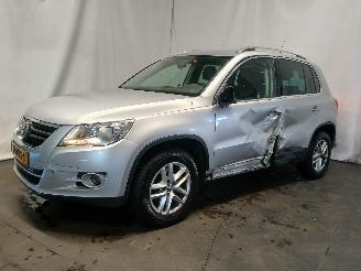 Volkswagen Tiguan Tiguan (5N1/2) SUV 2.0 TDI 16V 4Motion (CBAA) [100kW]  (11-2007/07-201=
8) picture 3