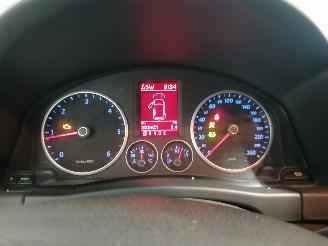 Volkswagen Tiguan Tiguan (5N1/2) SUV 2.0 TDI 16V 4Motion (CBAA) [100kW]  (11-2007/07-201=
8) picture 21