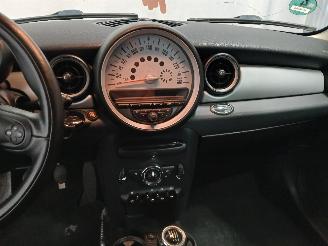 Mini Mini Mini (R56) Hatchback 1.6 16V One (N16-B16A) [55kW]  (03-2010/11-2013) picture 17