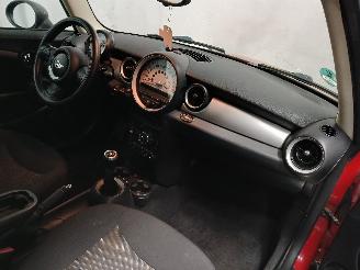 Mini Mini Mini (R56) Hatchback 1.6 16V One (N16-B16A) [55kW]  (03-2010/11-2013) picture 8