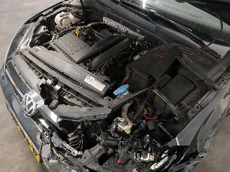 Volkswagen Golf Golf VII (AUA) Hatchback 1.4 TSI 16V (CHPA) [103kW]  (08-2012/03-2020)= picture 32