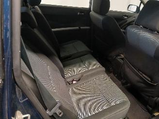 Toyota Corolla Corolla Verso (R10/11) MPV 1.6 16V VVT-i (3ZZFE) [81kW]  (04-2004/03-2=
009) picture 11
