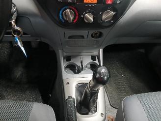 Toyota Rav-4 RAV4 (A2) Terreinwagen 1.8 16V VVT-i 4x2 (1ZZFE) [92kW]  (08-2000/11-2=
005) picture 18