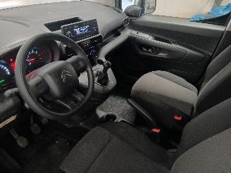 Citroën Berlingo Berlingo Van 1.5 BlueHDi 75 (DV5RE(YHW)) [55kW]  (06-2018/...) picture 14
