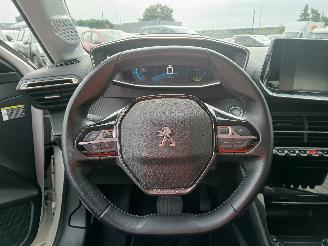 Peugeot 208 208 II (UB/UH/UP) Hatchback 5-drs e-208 50 kWh (ZKX) [100kW]  (06-2019=
/...) picture 18