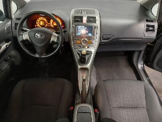 Toyota Auris Auris (E15) Hatchback 1.6 Dual VVT-i 16V (1ZRFE) [91kW]  (03-2007/09-2=
012) picture 11