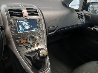 Toyota Auris Auris (E15) Hatchback 1.6 Dual VVT-i 16V (1ZRFE) [91kW]  (03-2007/09-2=
012) picture 14