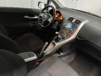 Toyota Auris Auris (E15) Hatchback 1.6 Dual VVT-i 16V (1ZRFE) [91kW]  (03-2007/09-2=
012) picture 9