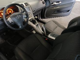 Toyota Auris Auris (E15) Hatchback 1.6 Dual VVT-i 16V (1ZRFE) [91kW]  (03-2007/09-2=
012) picture 12