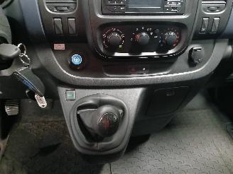 Opel Vivaro Vivaro Van 1.6 CDTI 95 Euro 6 (R9M-413(R9M-H4)) [70kW]  (03-2016/12-20=
19) picture 19