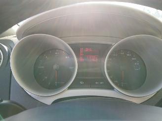 Seat Ibiza Ibiza IV (6J5) Hatchback 5-drs 1.2 TDI Ecomotive (CFWA) [55kW]  (06-20=
10/05-2015) picture 20