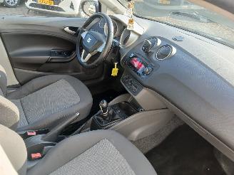 Seat Ibiza Ibiza IV (6J5) Hatchback 5-drs 1.2 TDI Ecomotive (CFWA) [55kW]  (06-20=
10/05-2015) picture 8