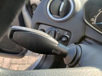 Ford Fiesta Fiesta 6 (JA8) Hatchback 1.0 SCI 12V 80 (P4JA(Euro 5)) [59kW]  (10-201=
2/06-2017) picture 14