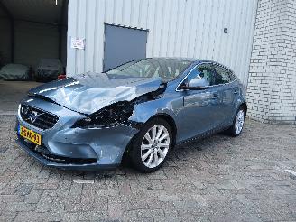 Volvo V-40 V40 (MV) Hatchback 5-drs 1.6 D2 (D4162T) [84kW]  (03-2012/12-2016) picture 3